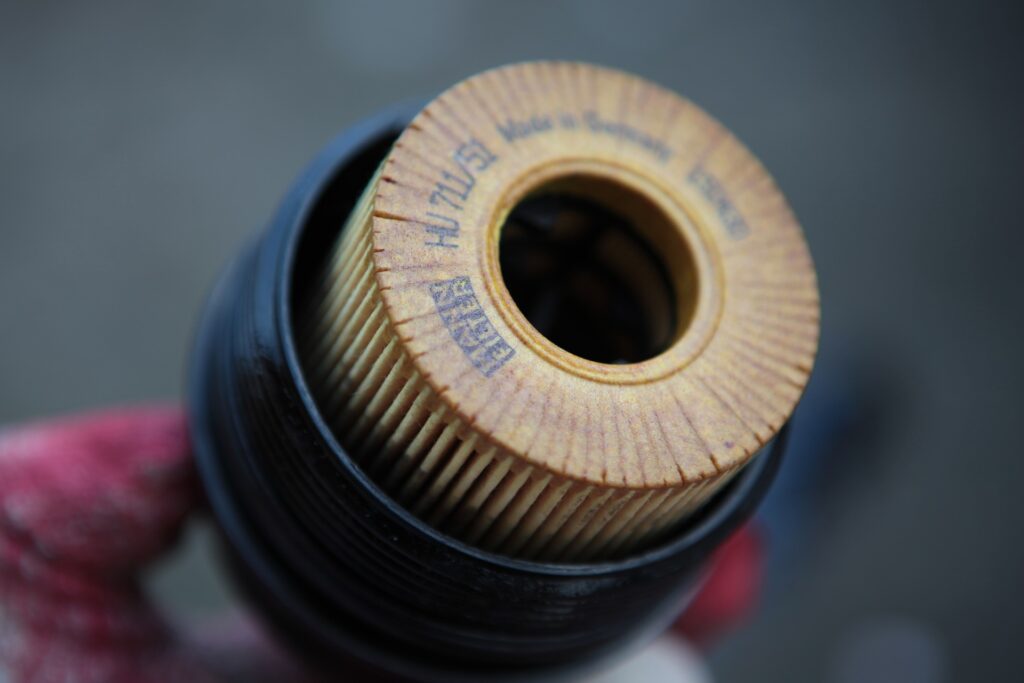 Car oil filter